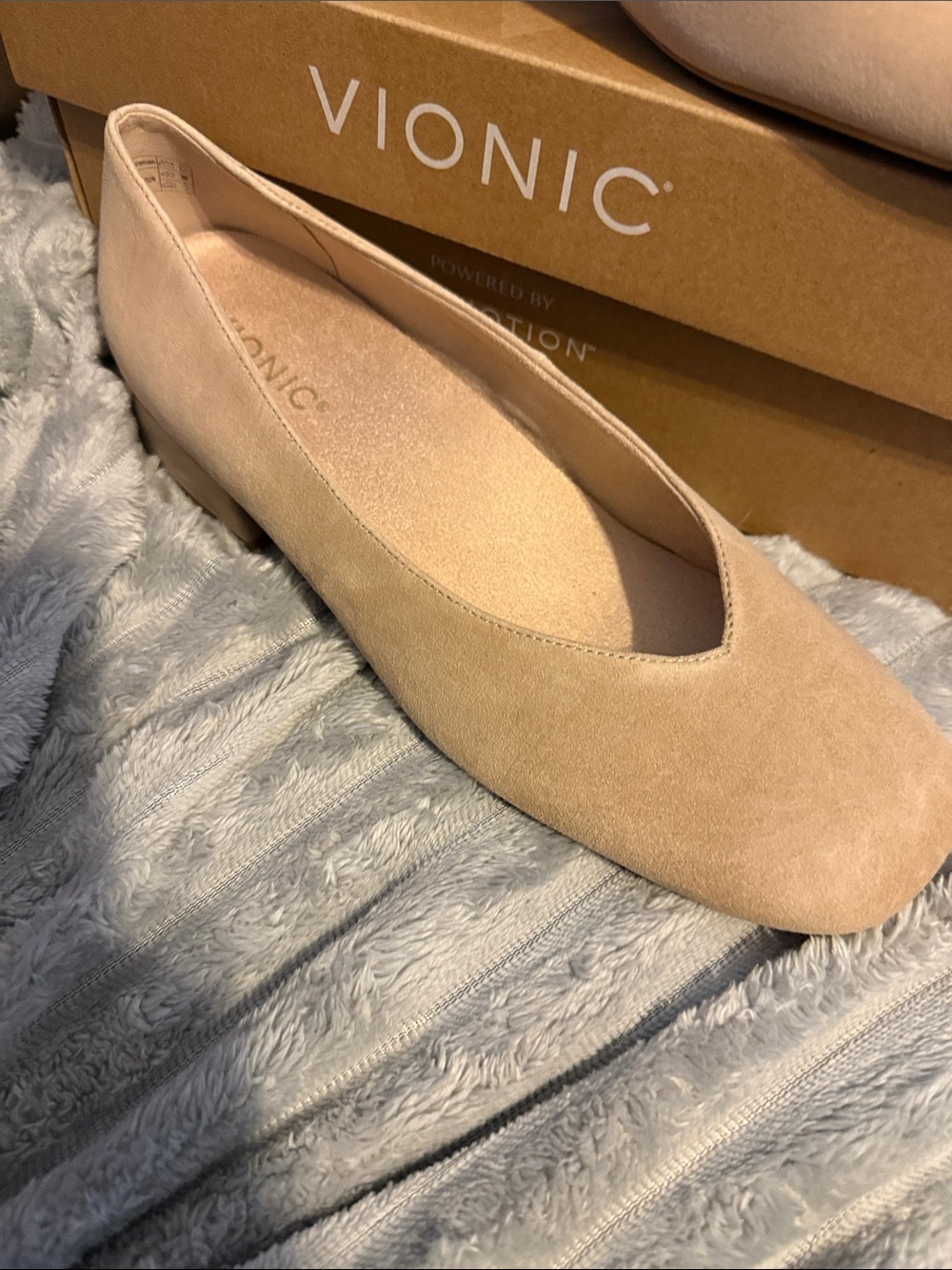 Vionic Women's Blush Suede Low Block Heel Flat